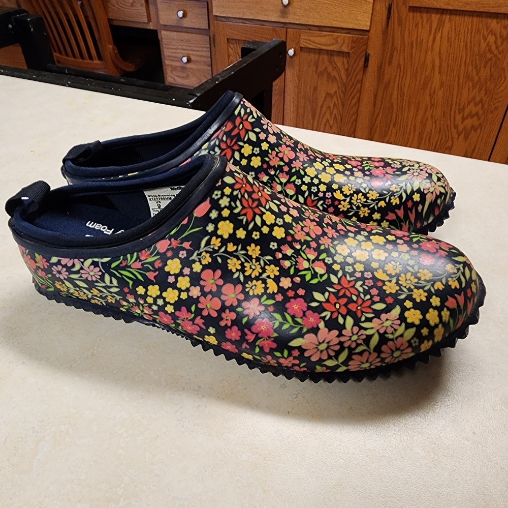 Western Chief Clogs